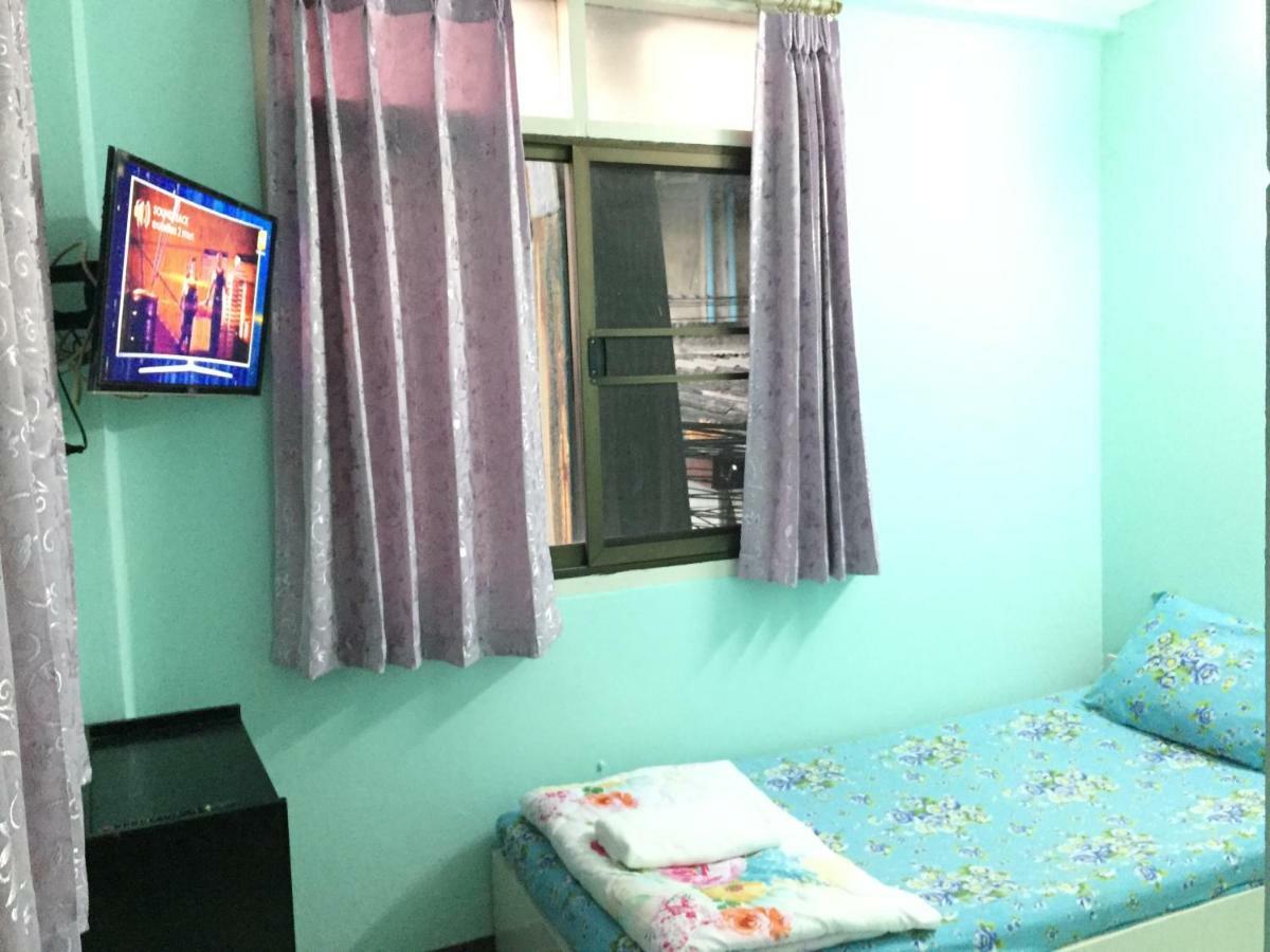 Nat 2 Guest House Bangkok Ngoại thất bức ảnh